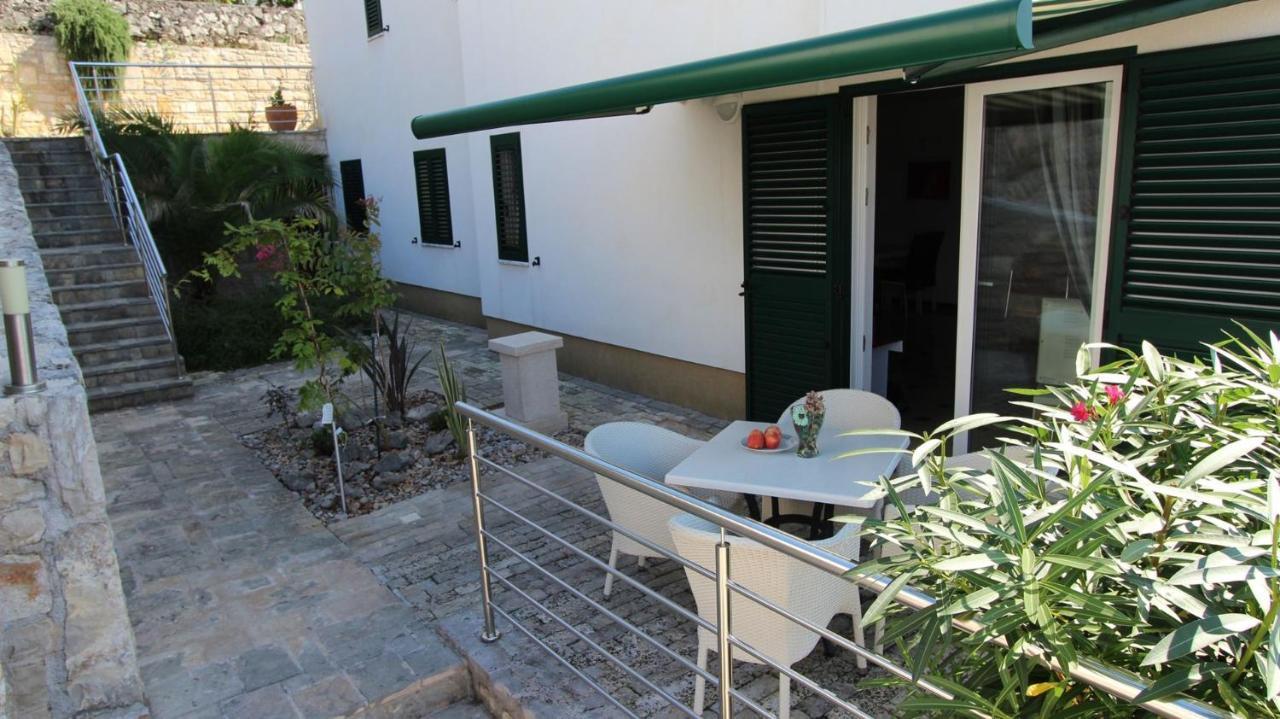 Apartments Adria Malinska Εξωτερικό φωτογραφία