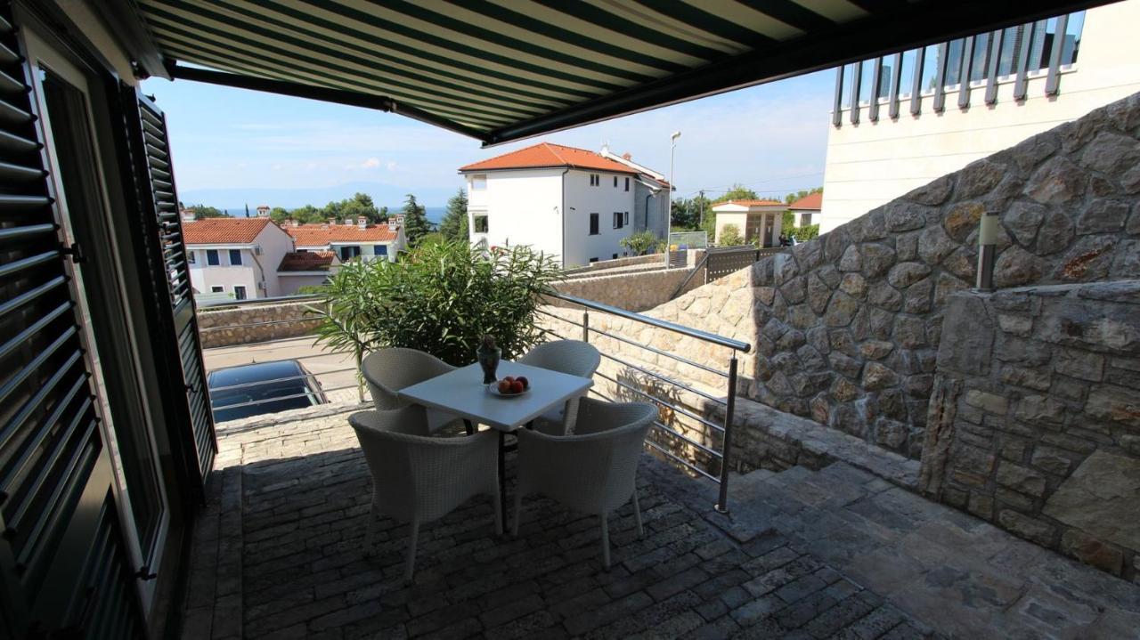 Apartments Adria Malinska Εξωτερικό φωτογραφία