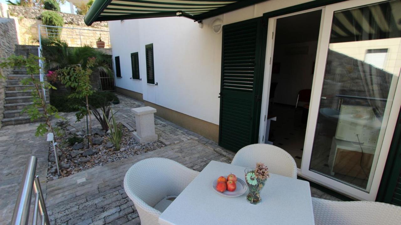 Apartments Adria Malinska Εξωτερικό φωτογραφία