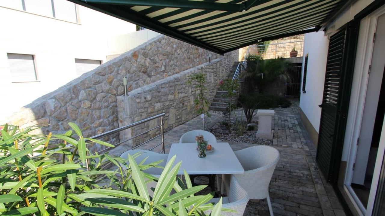 Apartments Adria Malinska Εξωτερικό φωτογραφία