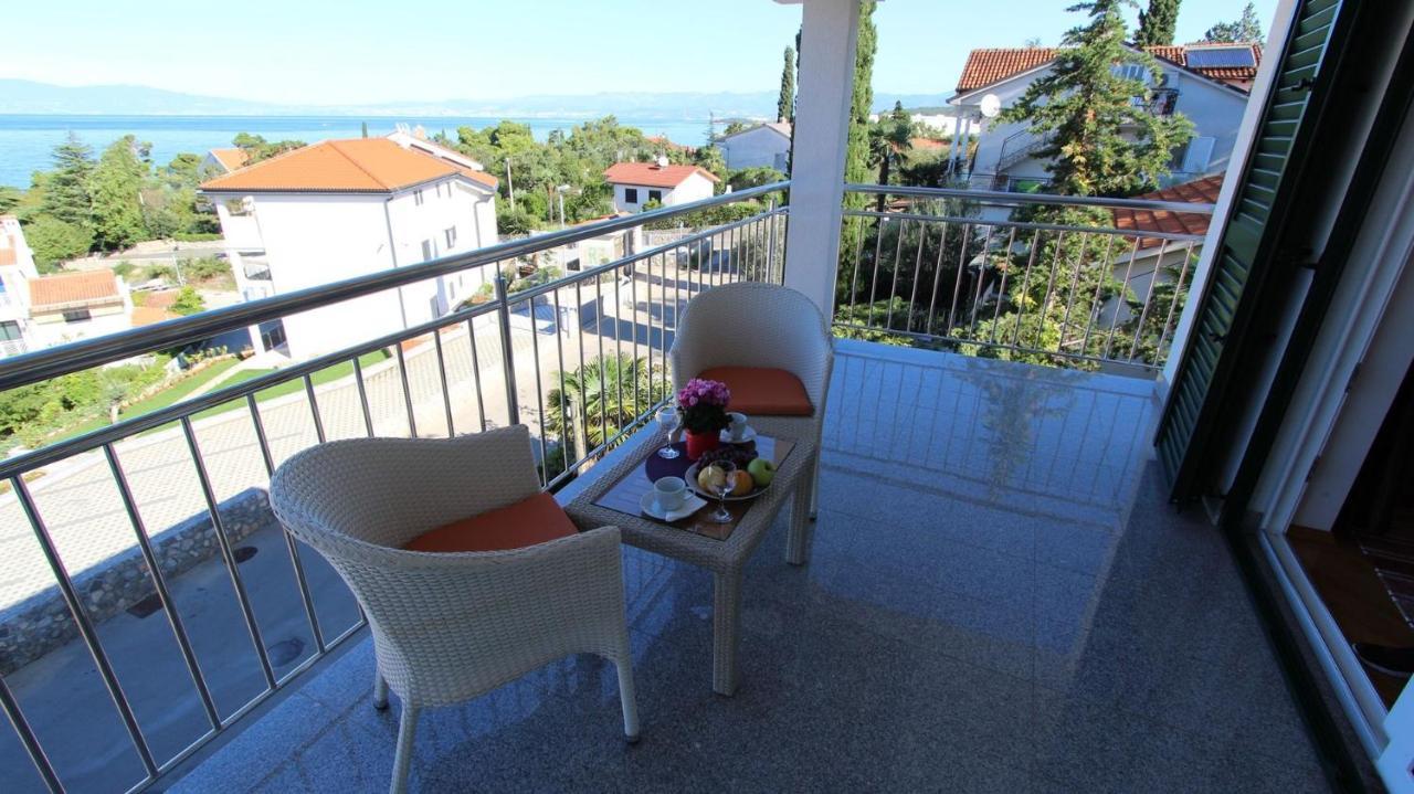 Apartments Adria Malinska Εξωτερικό φωτογραφία