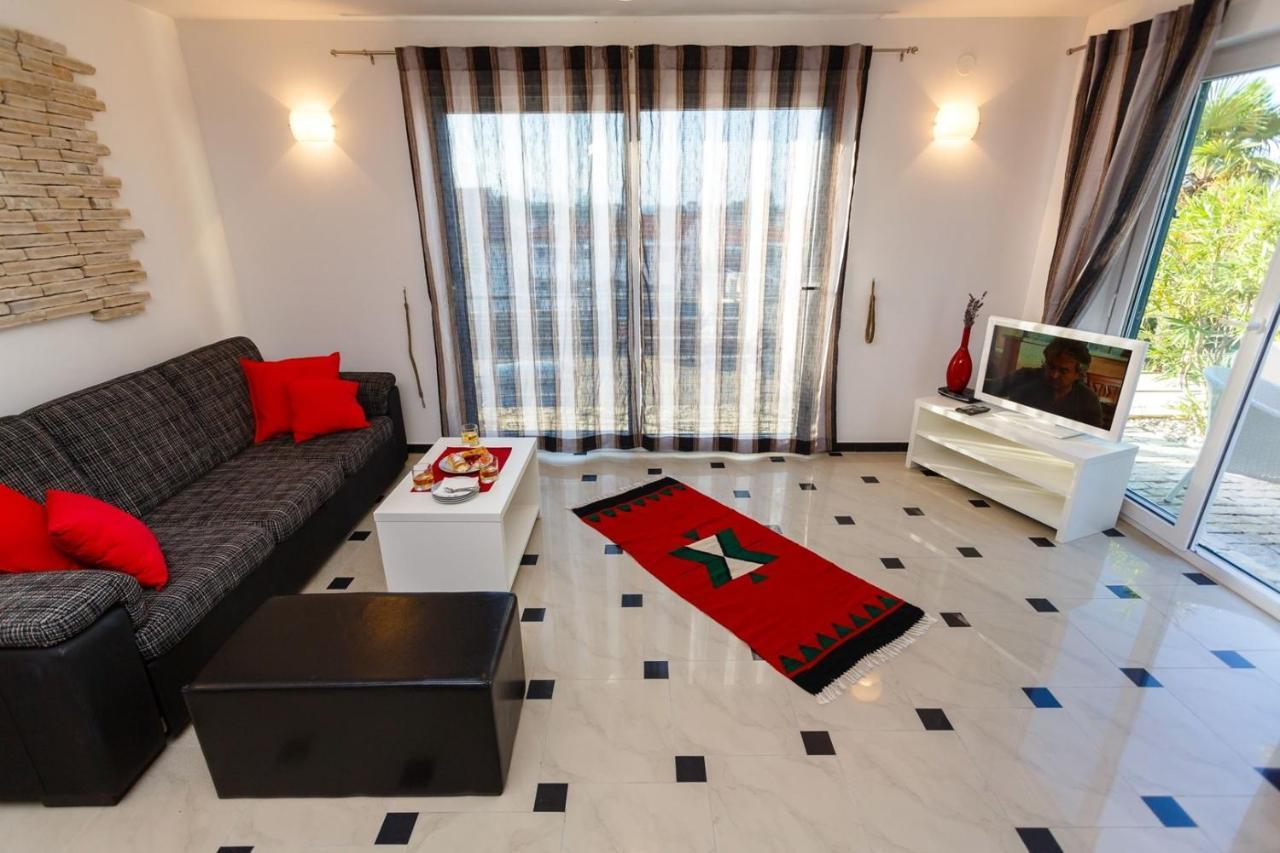 Apartments Adria Malinska Εξωτερικό φωτογραφία