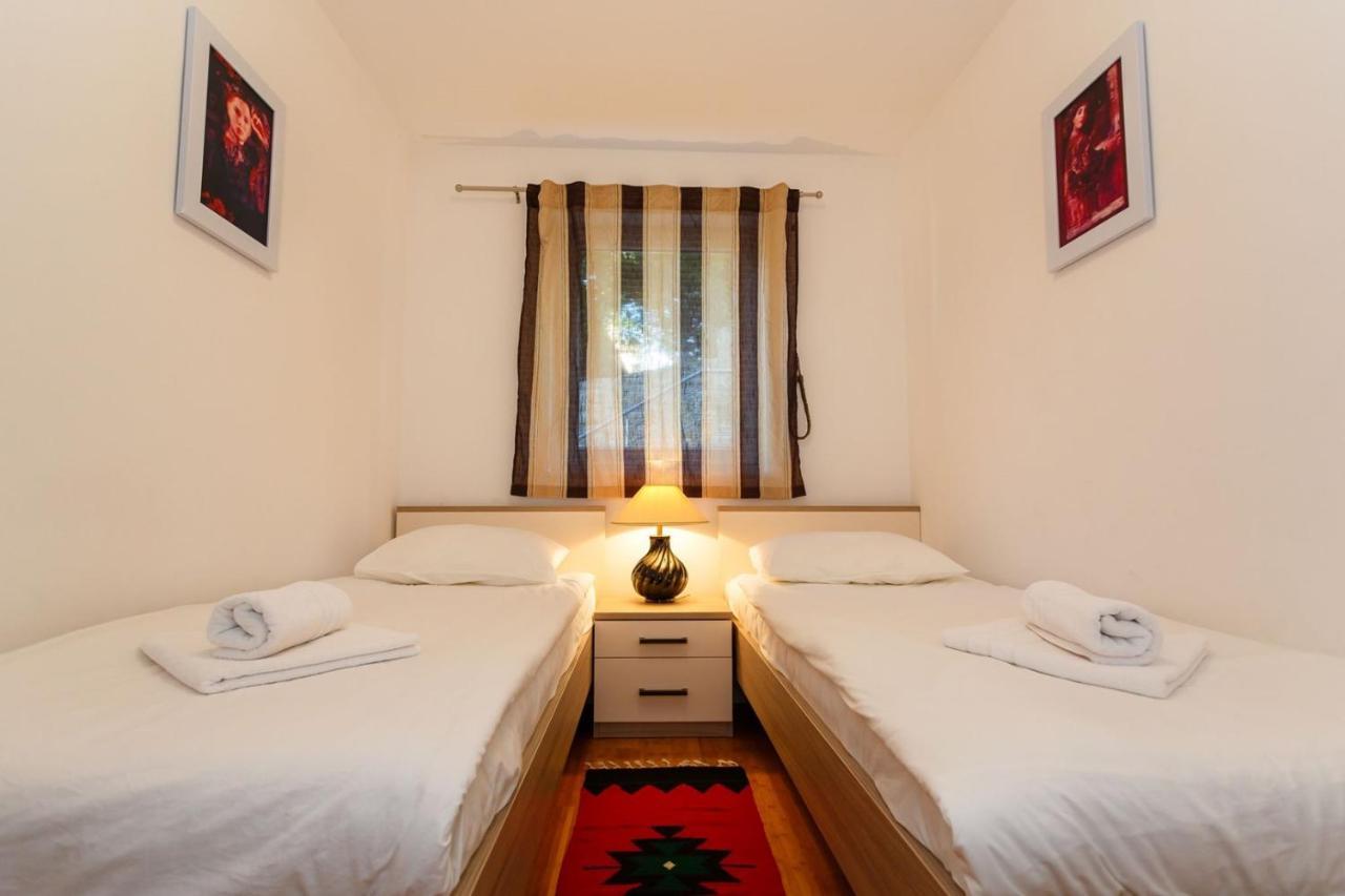 Apartments Adria Malinska Εξωτερικό φωτογραφία