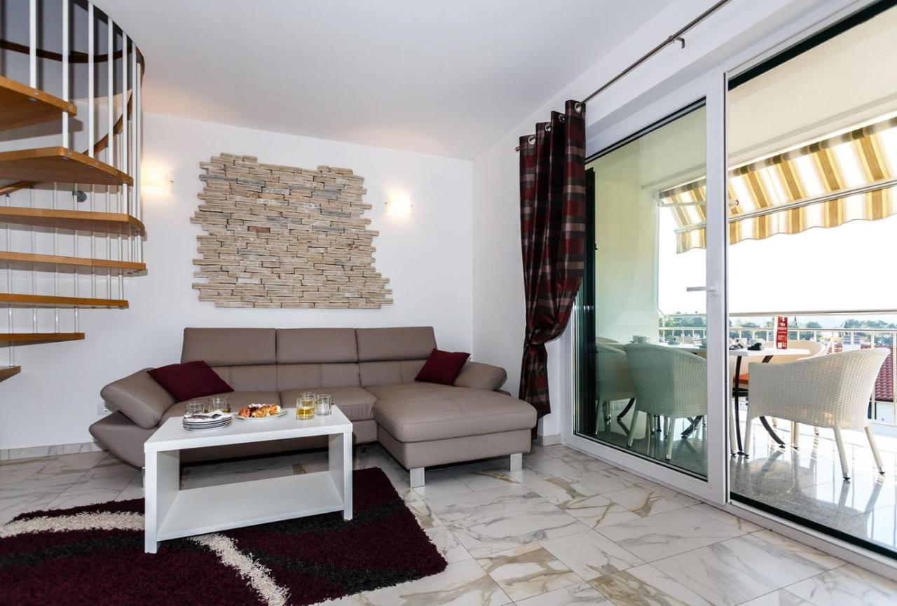 Apartments Adria Malinska Εξωτερικό φωτογραφία