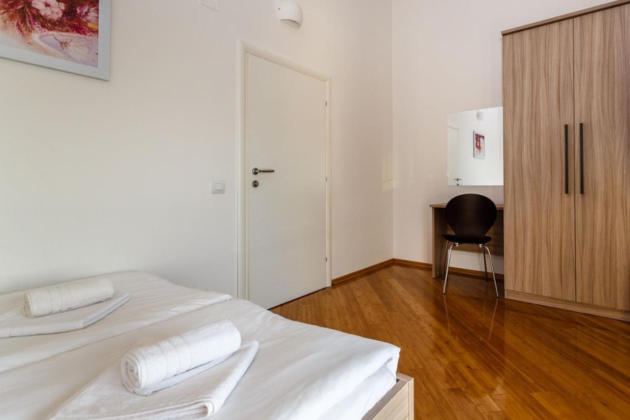 Apartments Adria Malinska Εξωτερικό φωτογραφία