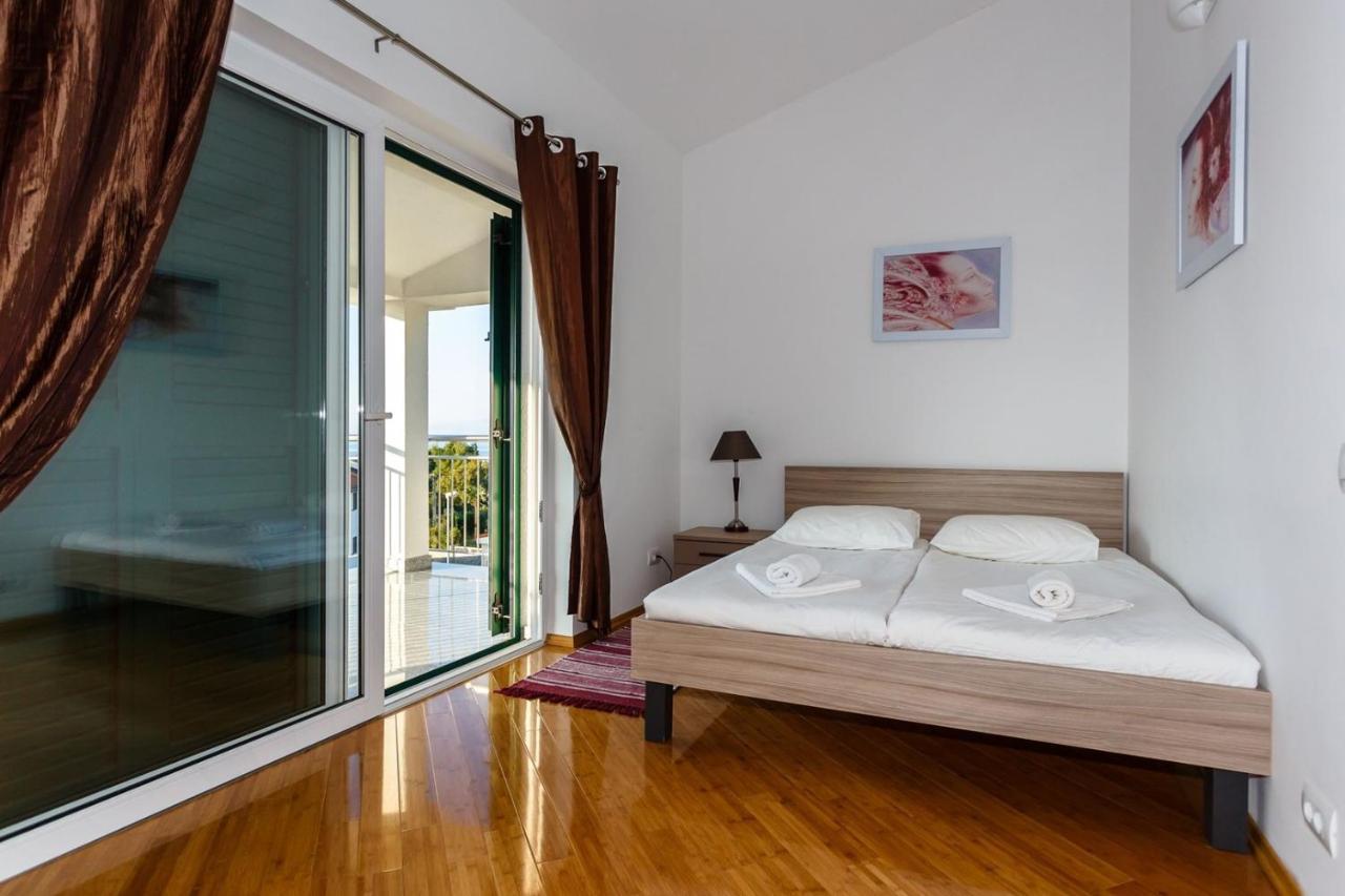 Apartments Adria Malinska Εξωτερικό φωτογραφία