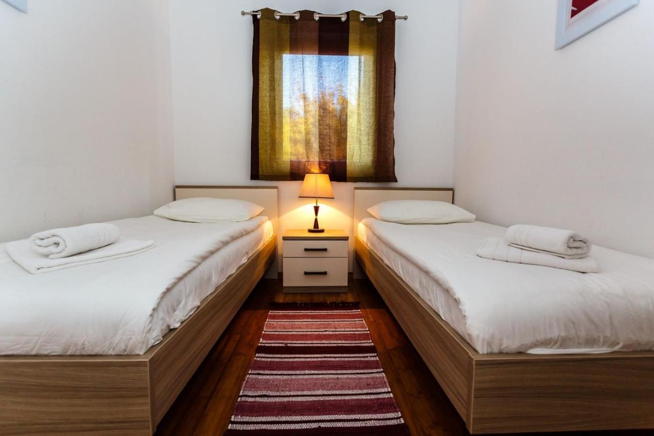 Apartments Adria Malinska Εξωτερικό φωτογραφία